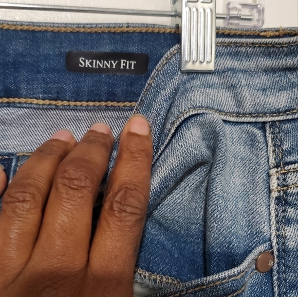 Judy Blue High Waist Distressed Button-Fly Skinny fit Womens Jeans Size 11/30 - Picture 6 of 8